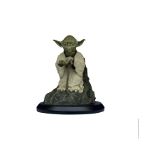 Figurine Star Wars Yoda utilise la force sur Dagobah échelle 1/5