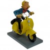 FIGURINE -  SPIROU ET FANTASIO - FANTASIO SCOOTER - principal