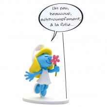 Figurine Smurfette, a little, a lot? (french)