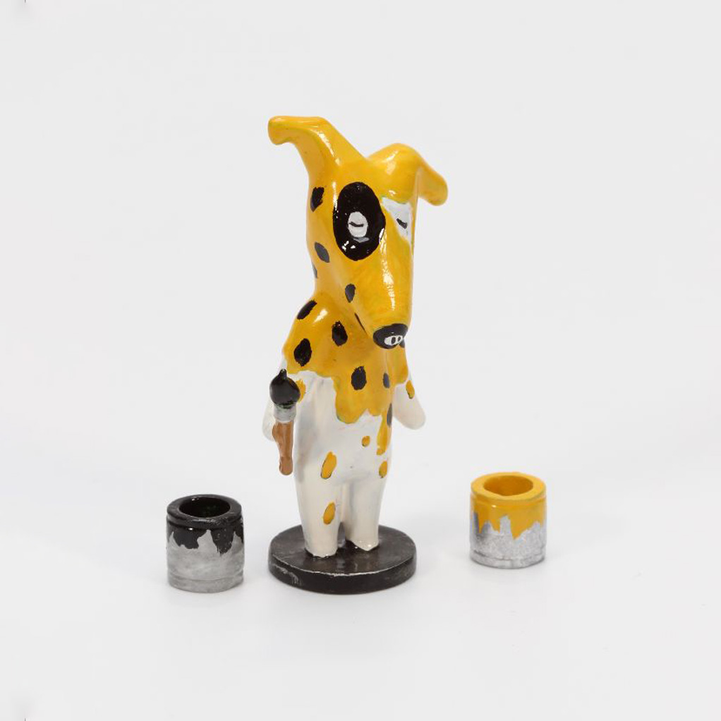 Figurine Pixi Roger-Roger en camouflage jaune tacheté noir - principal