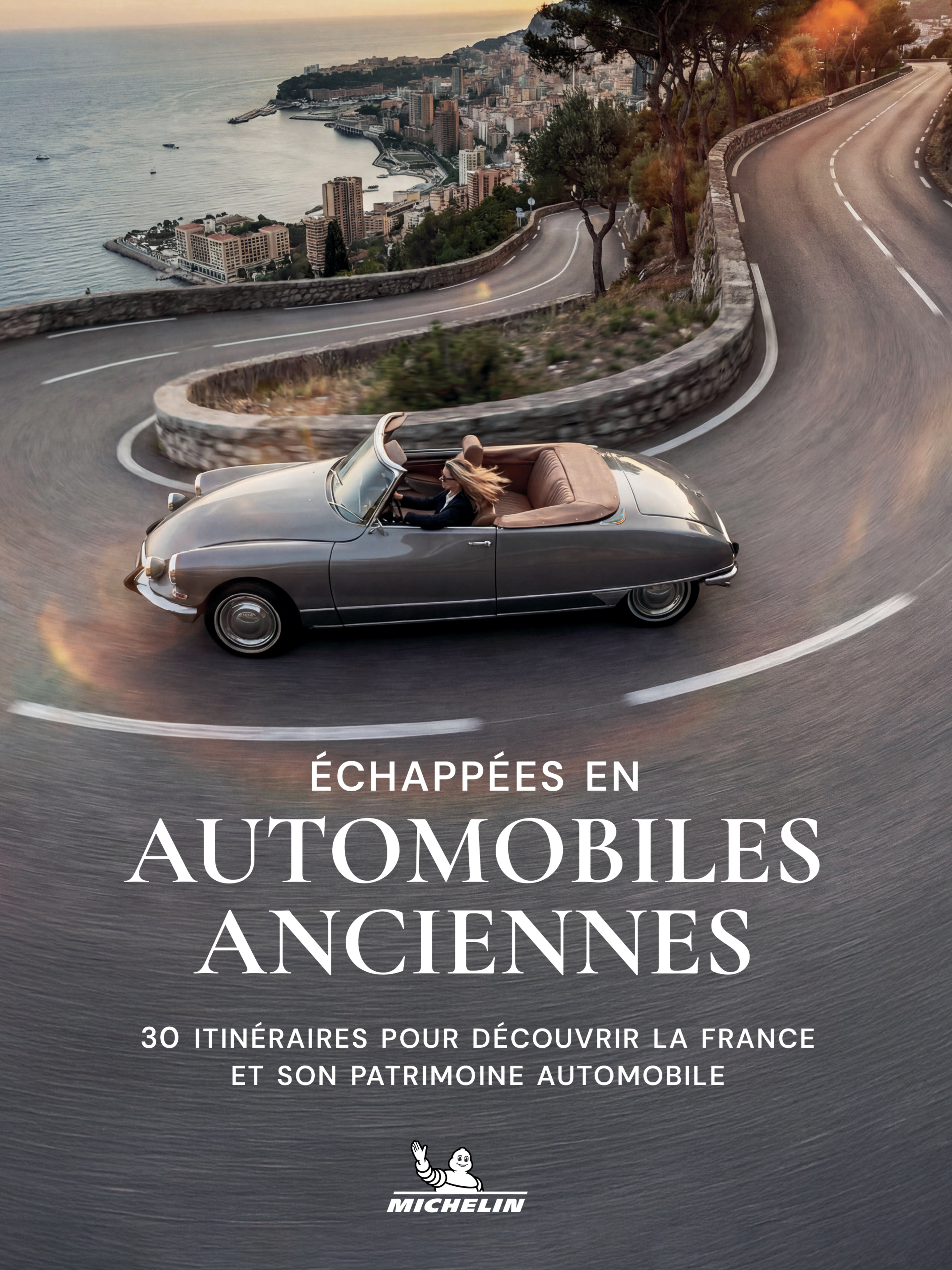 Échappées en automobiles anciennes. 30 itinéraires pour découvrir la France et son patrimoine automobile - Ed. 2027 - AA - 28072 - principal