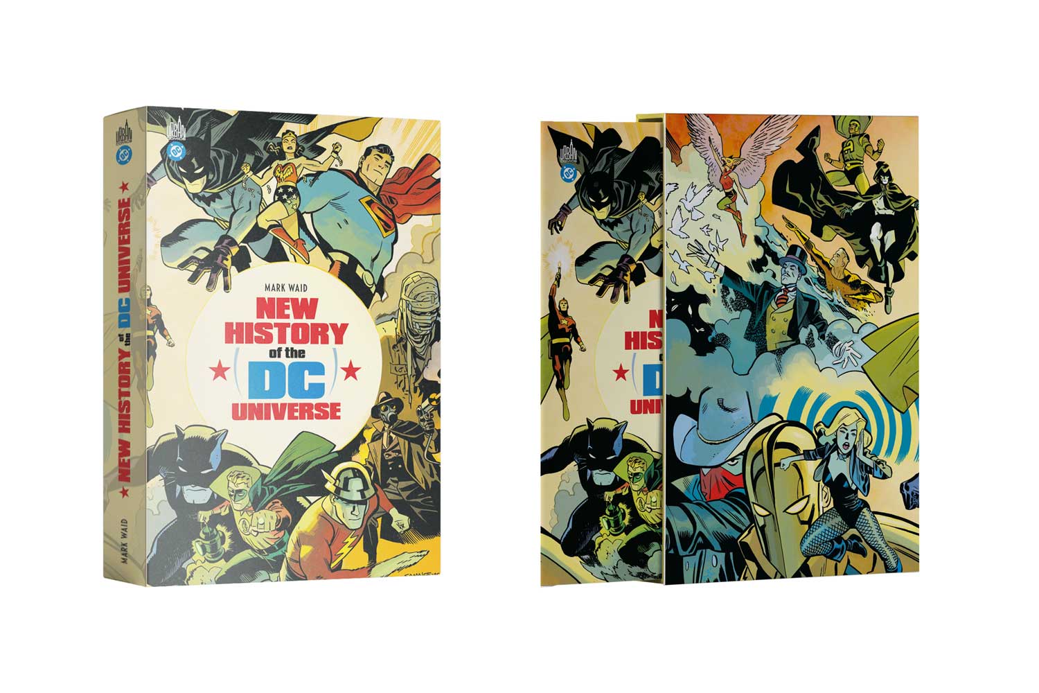 Coffret New History of the DC Universe + 1 poster inclus - principal