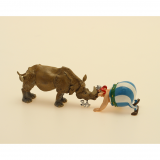 Figurine Pixi Obélix nez à nez avec le rhinocéros