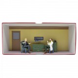 Figurine Pixi Blake et Mortimer, Discussion autour de l'Espadon