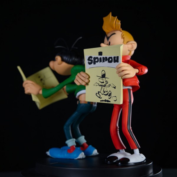 Figurine Maris Jothieu Gaston et Spirou lisent leur journal