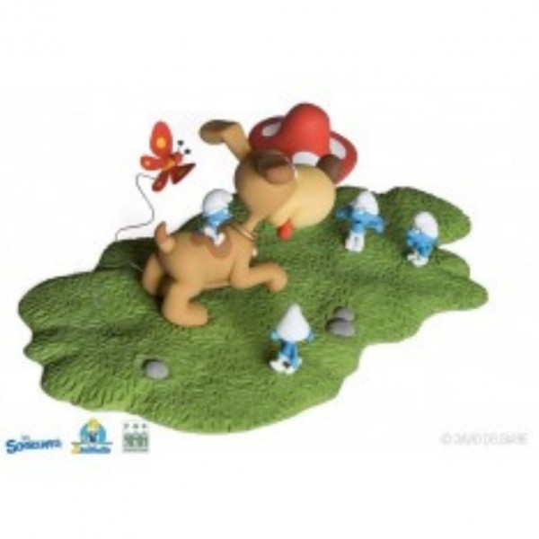 Exclusive figurine Smurfs, Puppy into the Smurf village