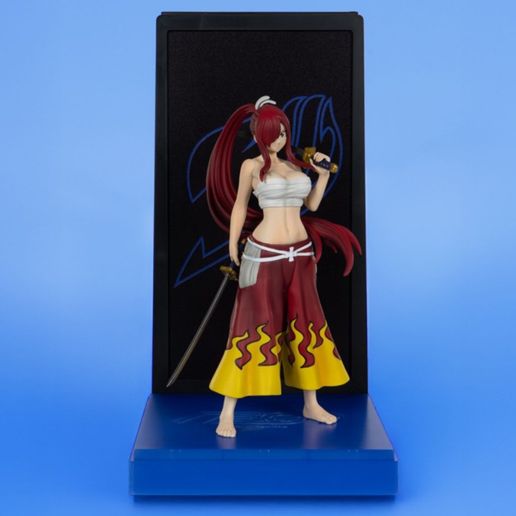 Figurine Neon Erza Scarlet - secondaire-1
