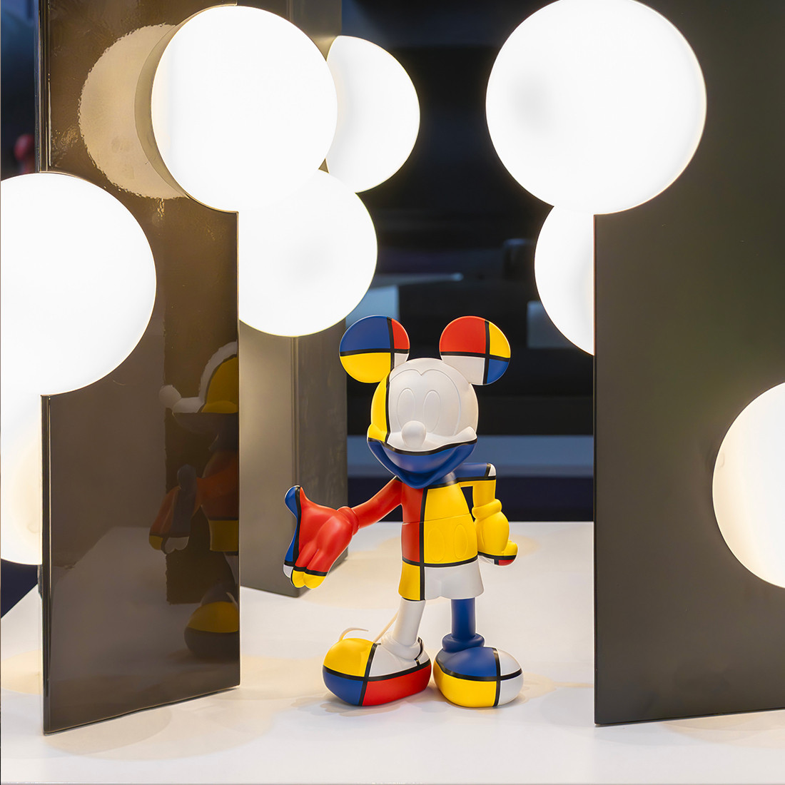 Figurine Mickey Welcome Art Collection Small - Piet Mondrian - secondaire-5