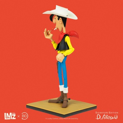 Figurine Lucky Luke allumant sa cigarette - Signature édition - secondaire-3