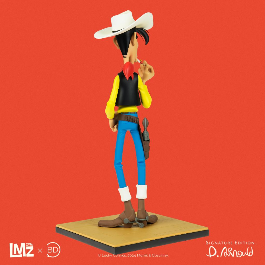 Figurine Lucky Luke allumant sa cigarette - Signature édition - secondaire-4