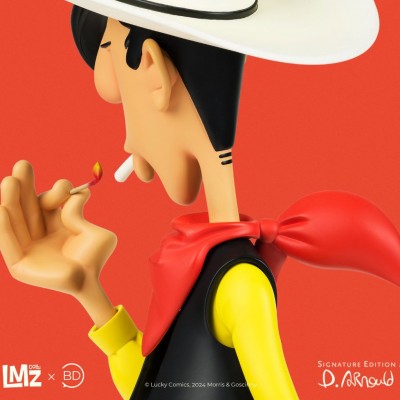 Figurine Lucky Luke allumant sa cigarette - Signature édition - secondaire-7